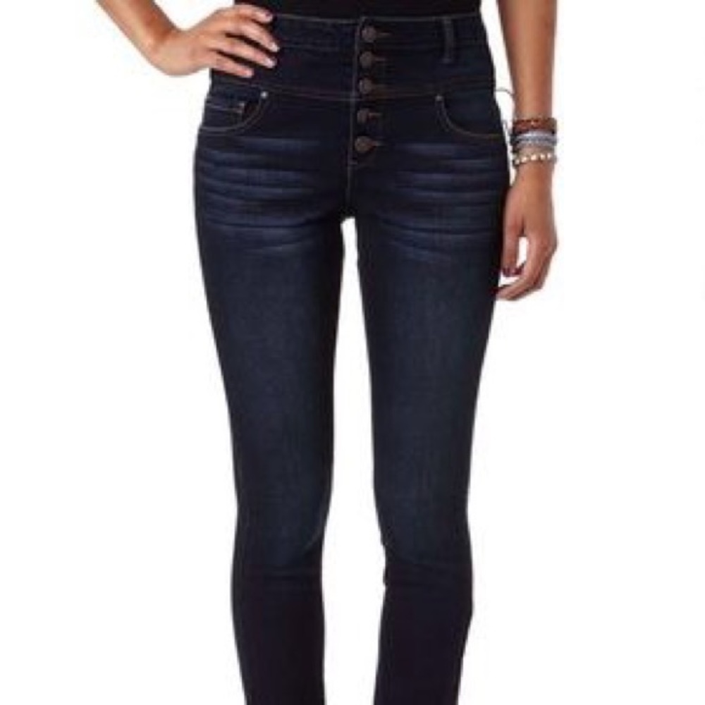 High-Waist Jeans